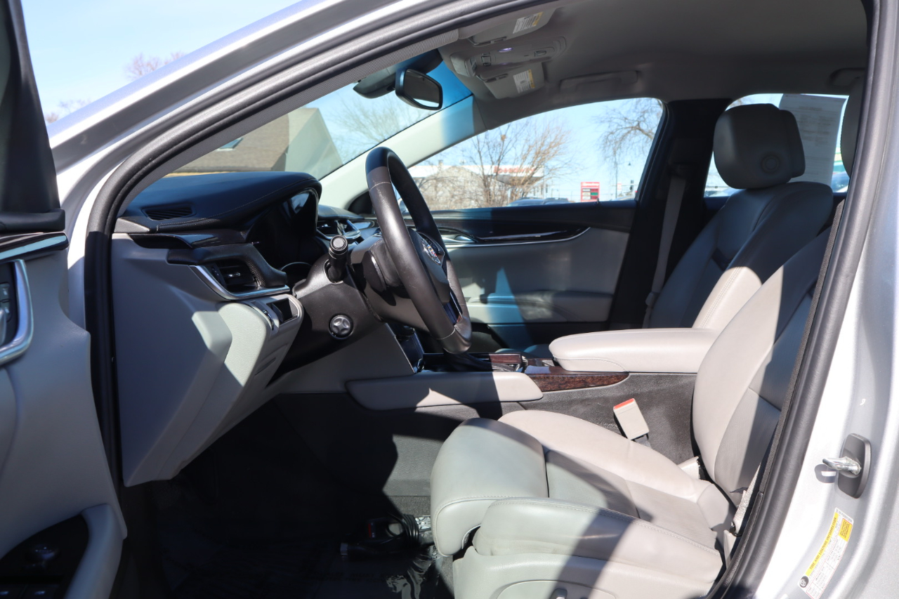 Cadillac XTS Luxury 2013