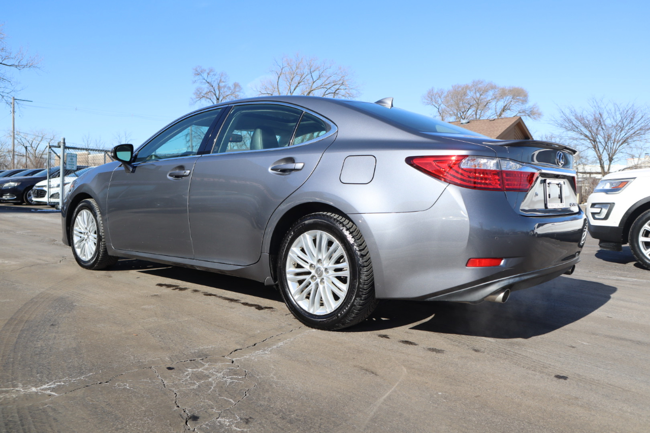 Lexus ES 350 Sedan 2015