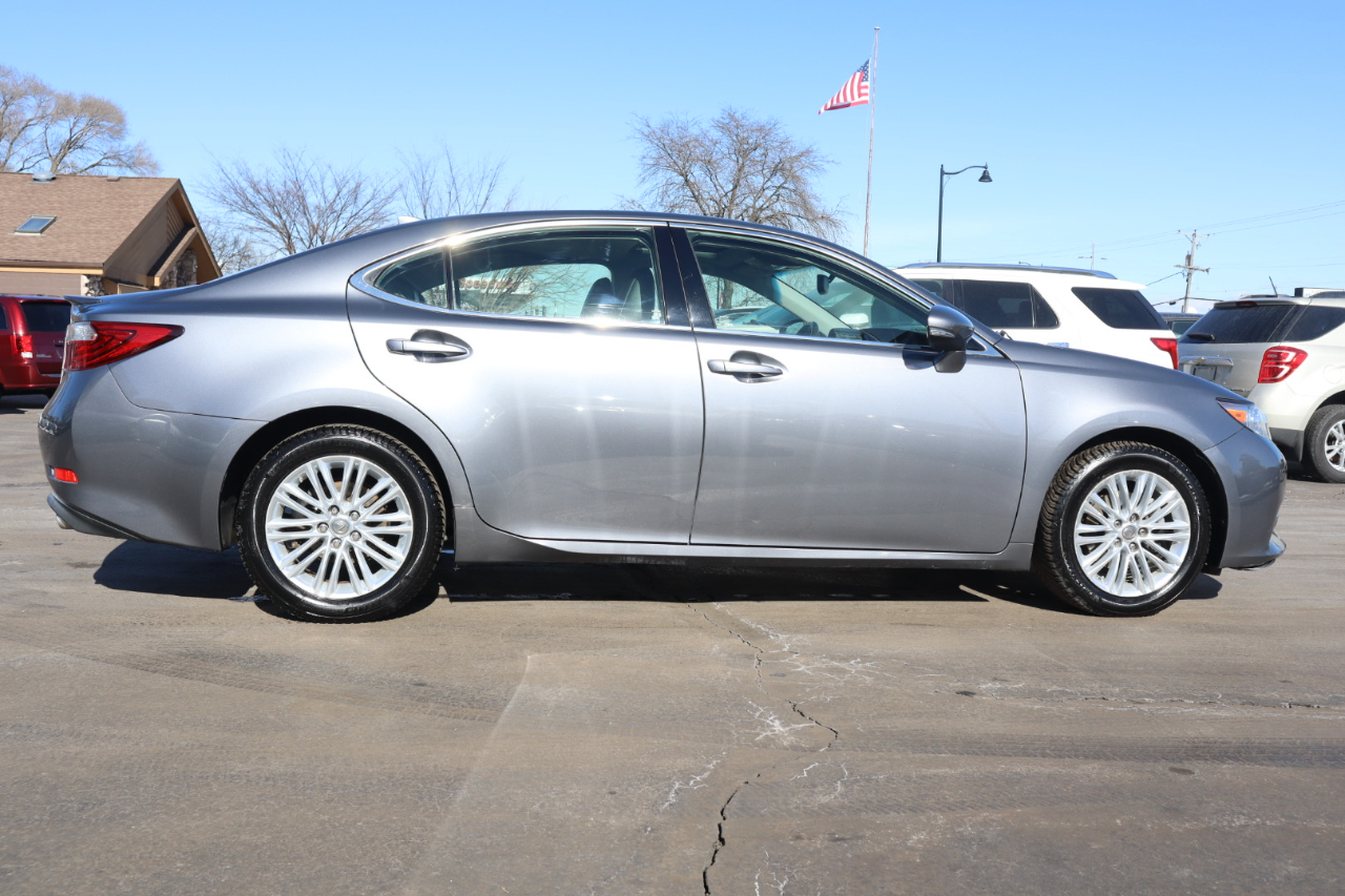 Lexus ES 350 Sedan 2015