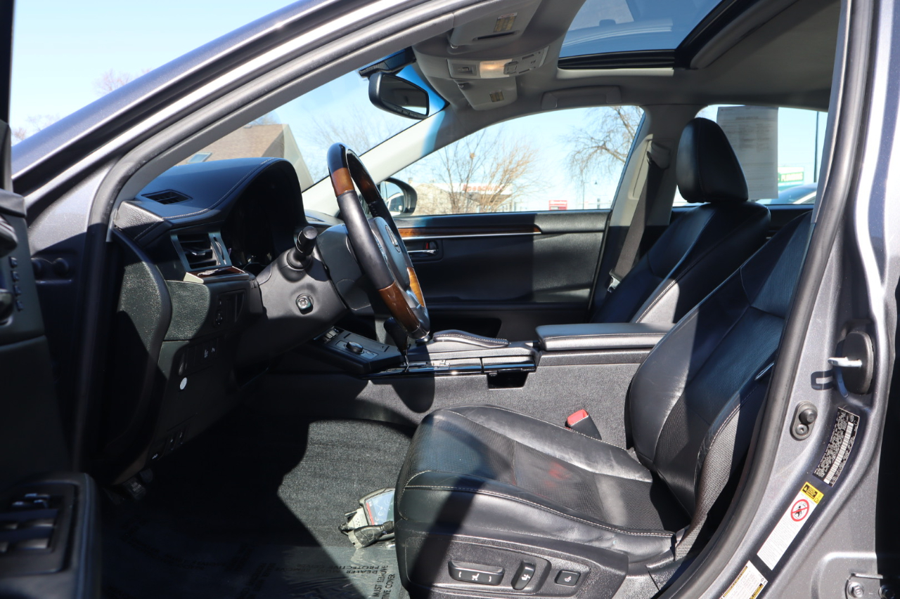 Lexus ES 350 Sedan 2015