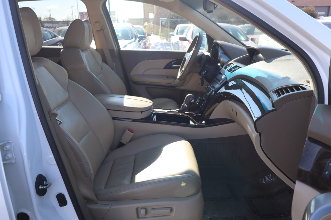 Acura MDX 6-Spd AT w/Tech Package 2011