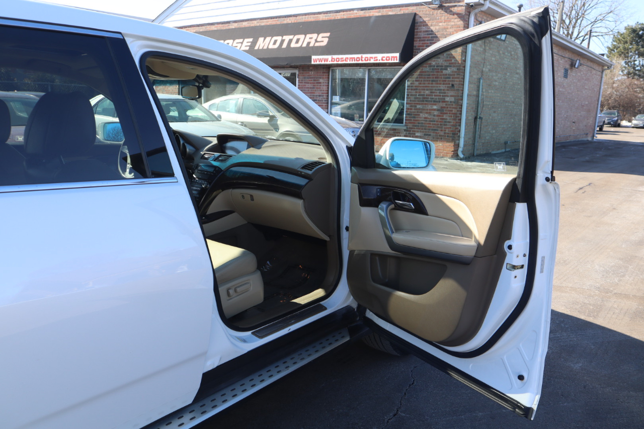 Acura MDX 6-Spd AT w/Tech Package 2011