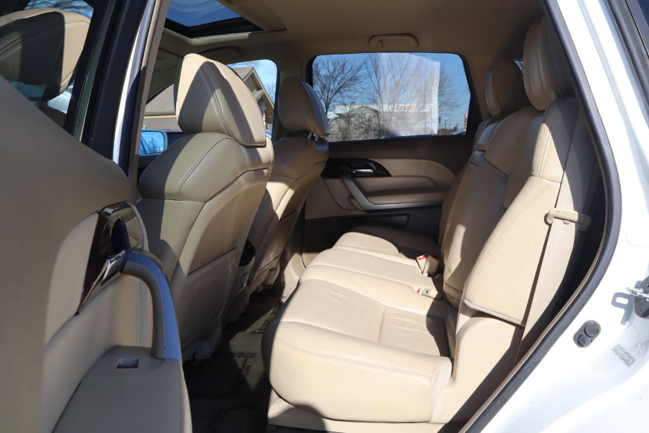 Acura MDX 6-Spd AT w/Tech Package 2011