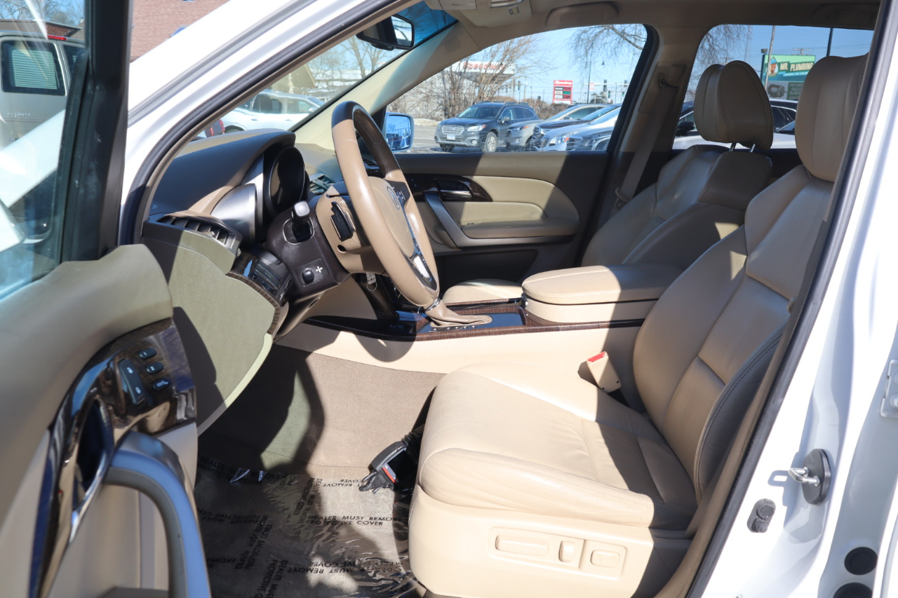 Acura MDX 6-Spd AT w/Tech Package 2011