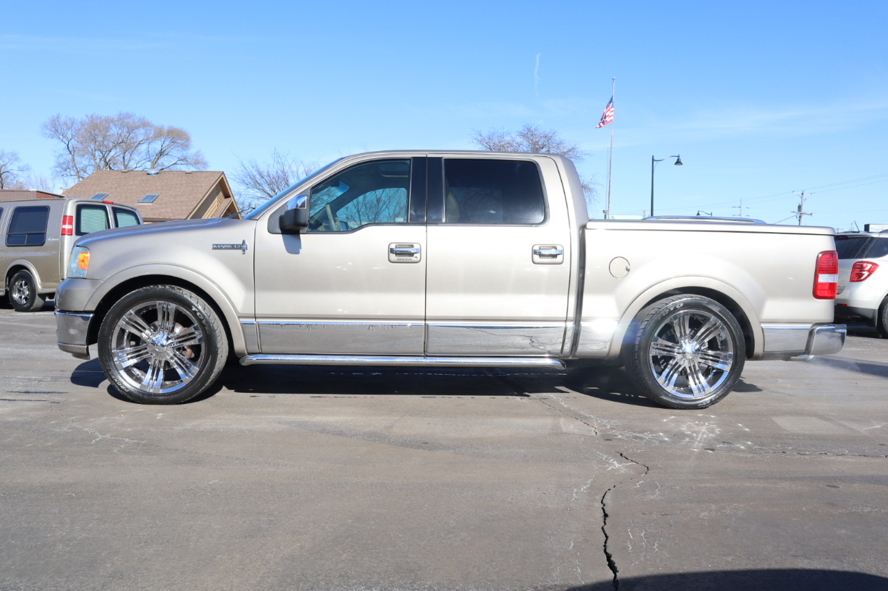 Lincoln Mark LT 2WD 2006