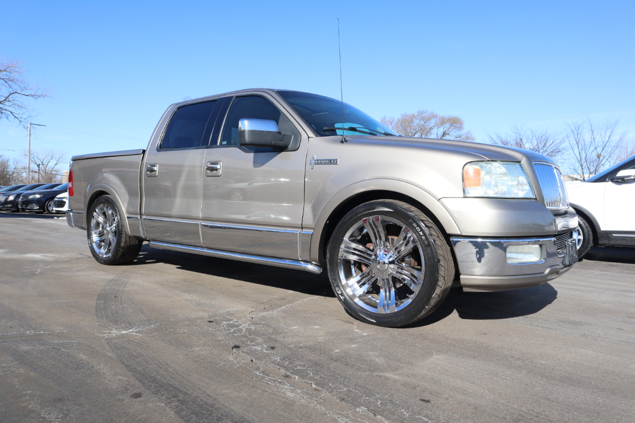 Lincoln Mark LT 2WD 2006