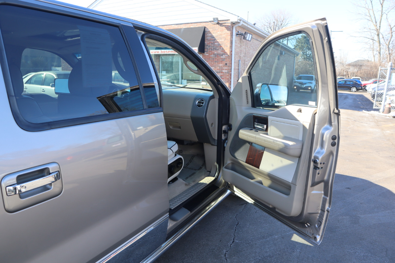 Lincoln Mark LT 2WD 2006