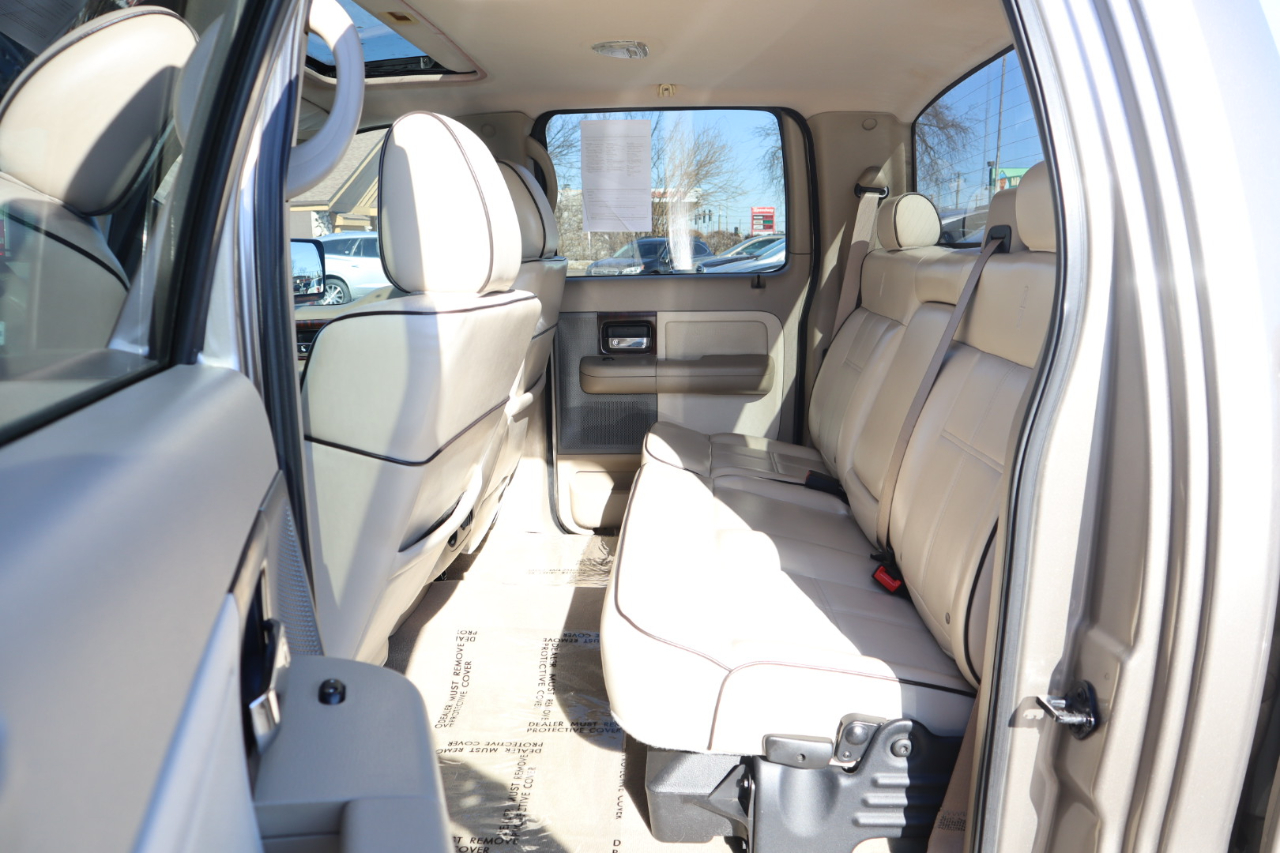 Lincoln Mark LT 2WD 2006