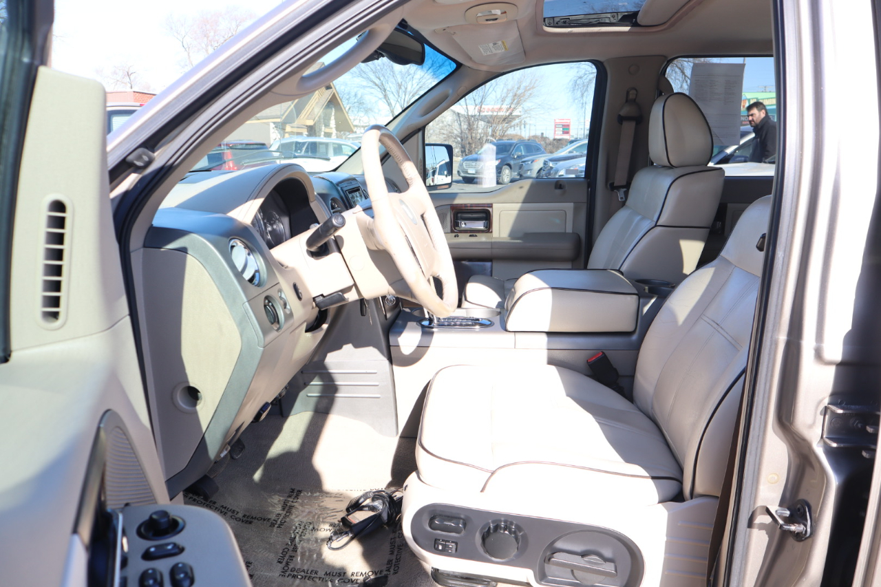 Lincoln Mark LT 2WD 2006