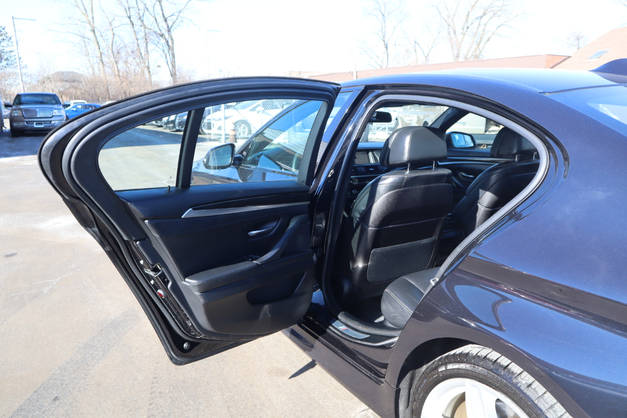 BMW 5-Series 535i xDrive 2016