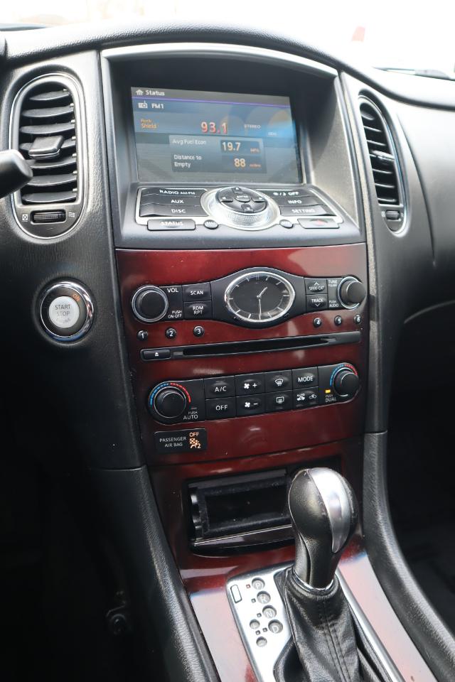 Infiniti QX50 Base AWD 2016