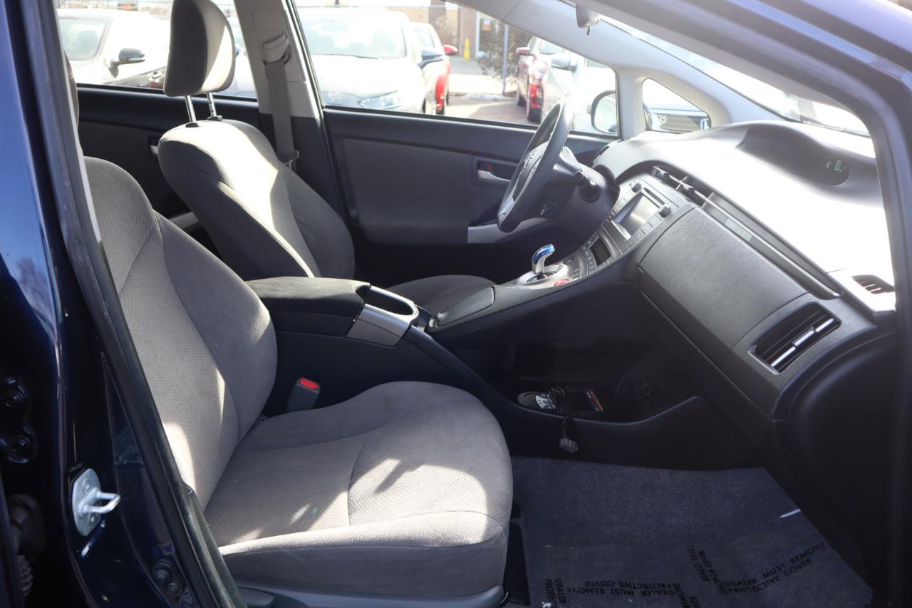 Toyota Prius Four 2015