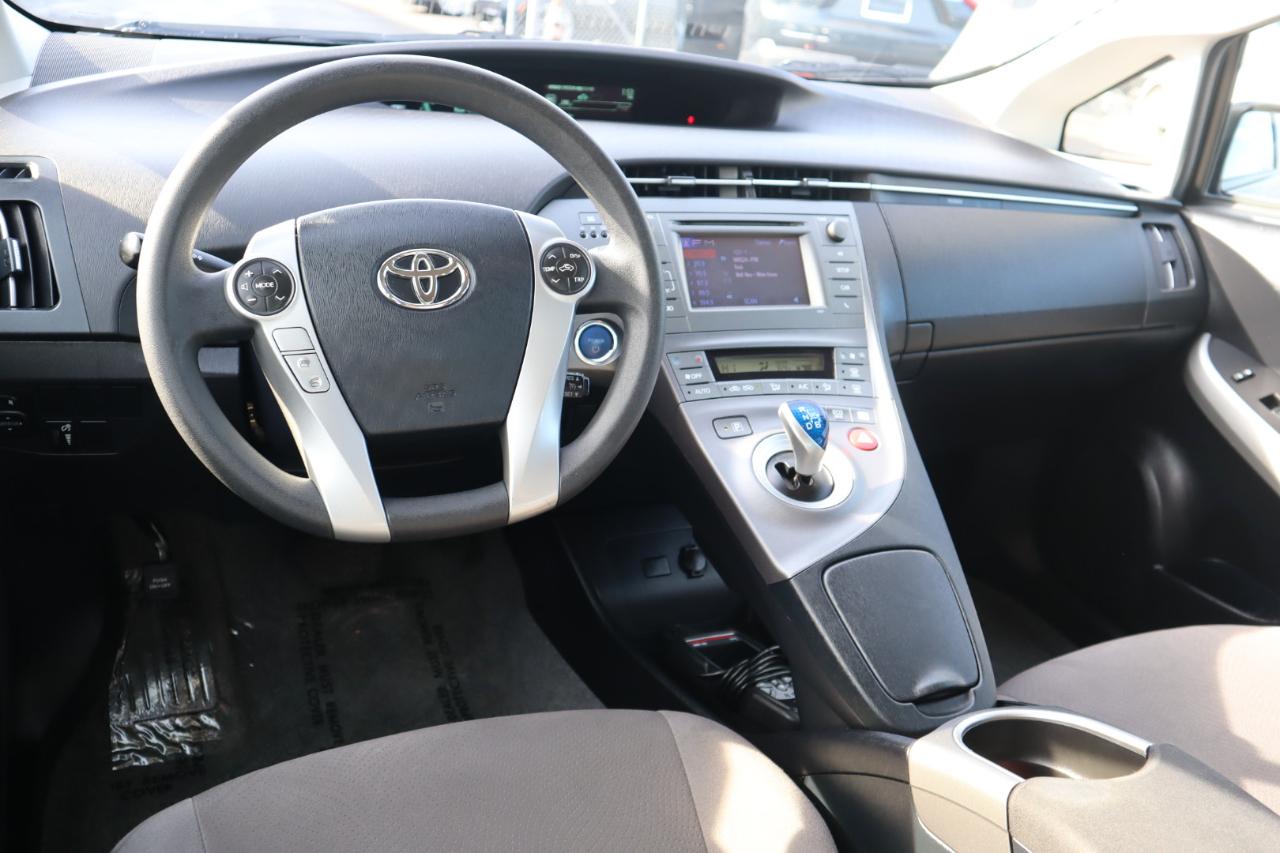 Toyota Prius Four 2015