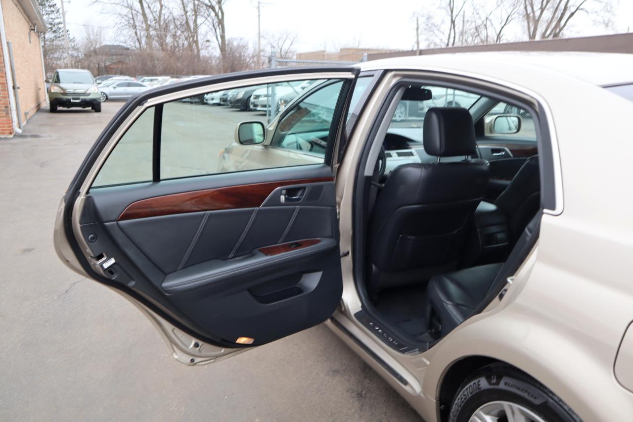 Toyota Avalon Limited 2009