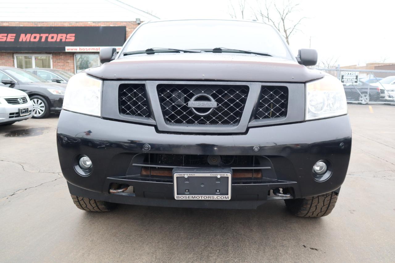 Nissan Armada Platinum 4WD 2013