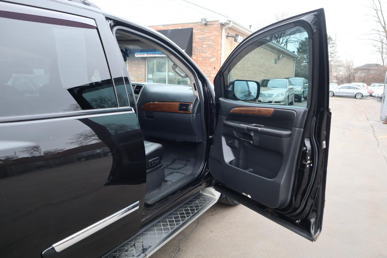 Nissan Armada Platinum 4WD 2013