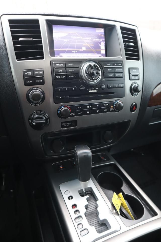 Nissan Armada Platinum 4WD 2013