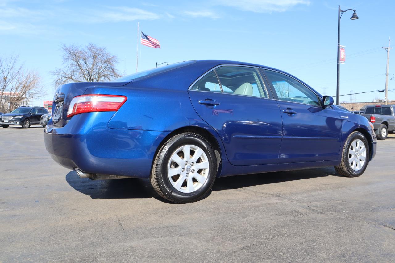 Toyota Camry Hybrid Sedan 2008