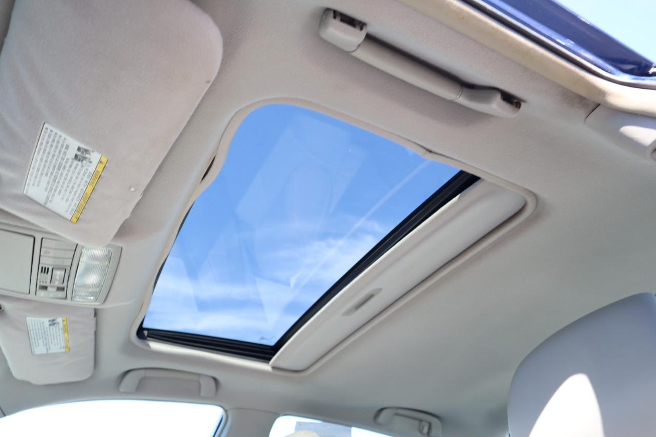 Toyota Camry Hybrid Sedan 2008