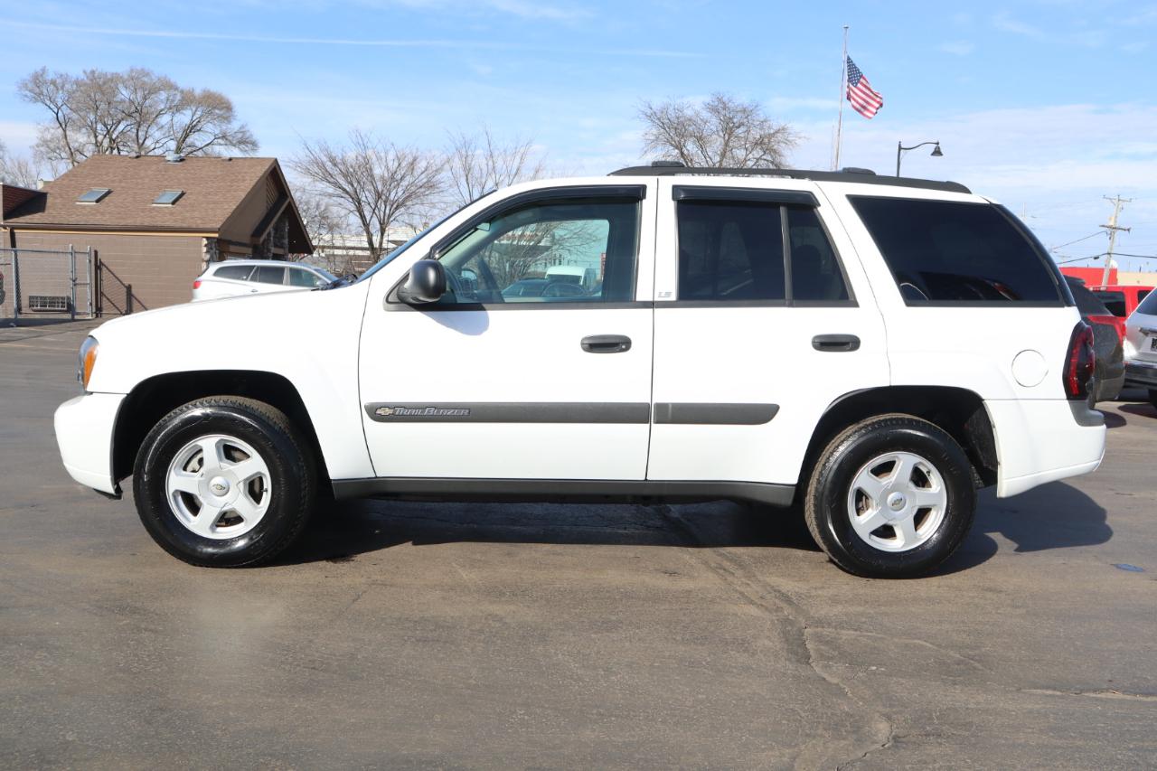 Chevrolet TrailBlazer LS 2WD 2003