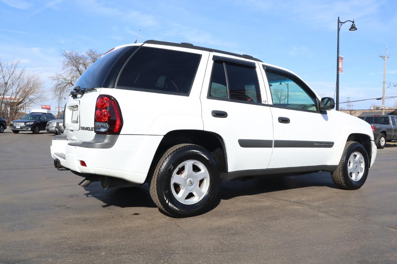 Chevrolet TrailBlazer LS 2WD 2003