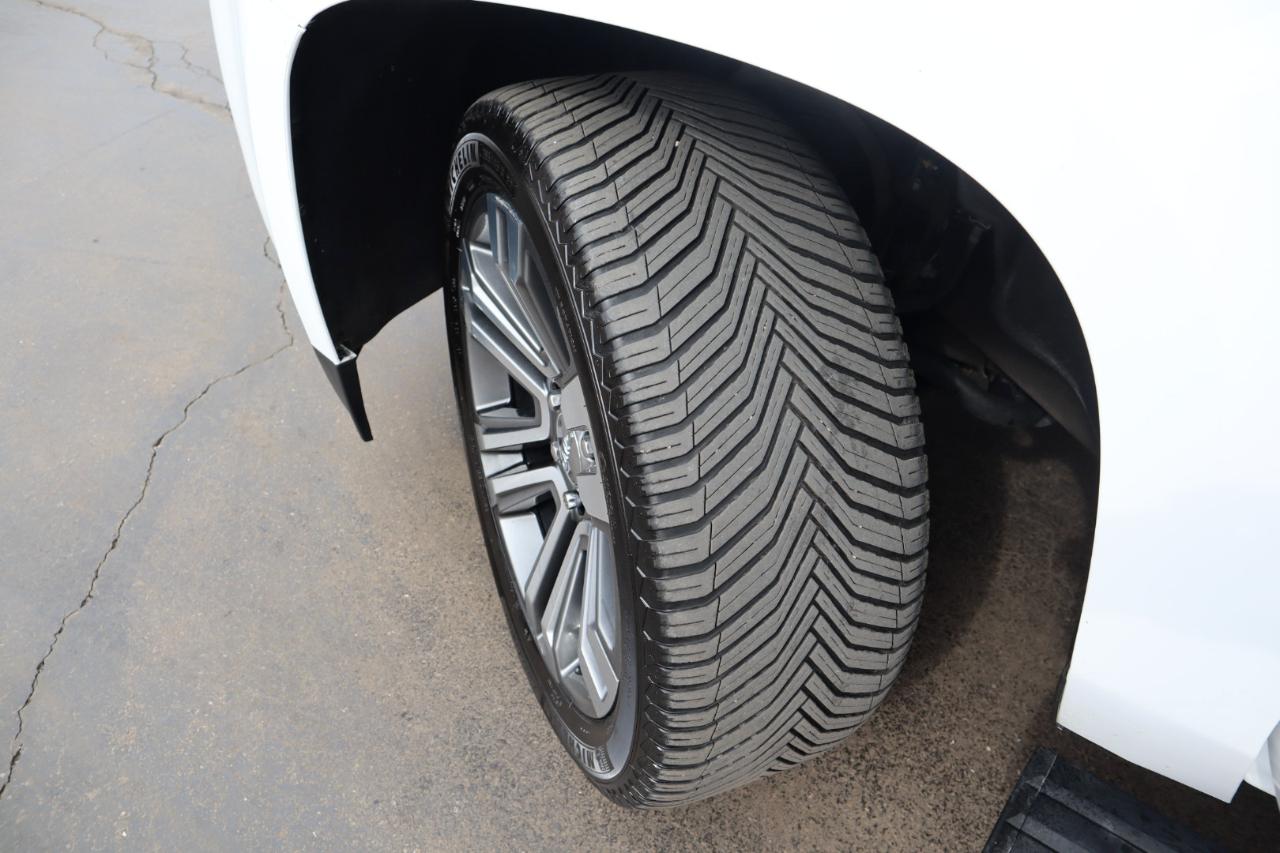 GMC Yukon XL Denali 4WD 2020