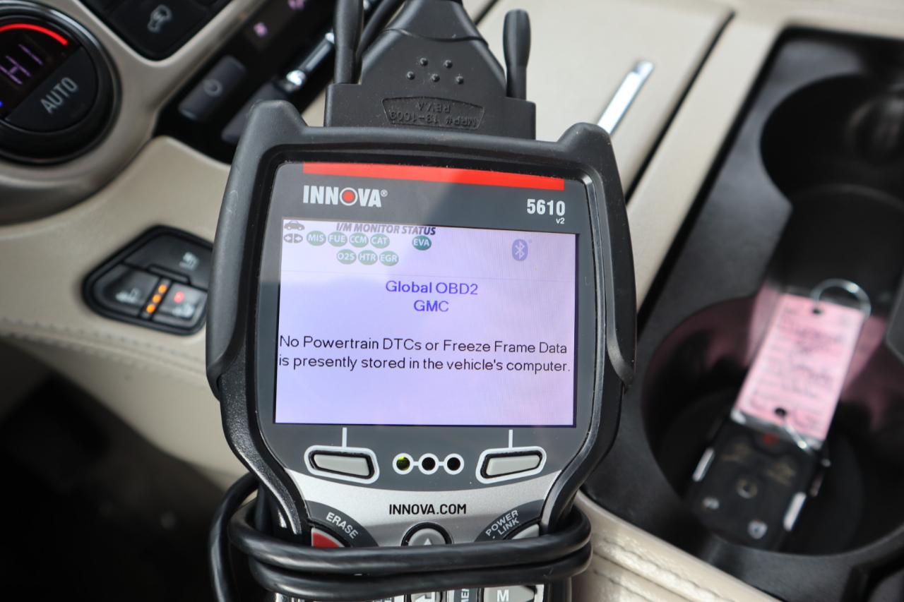 GMC Yukon XL Denali 4WD 2020