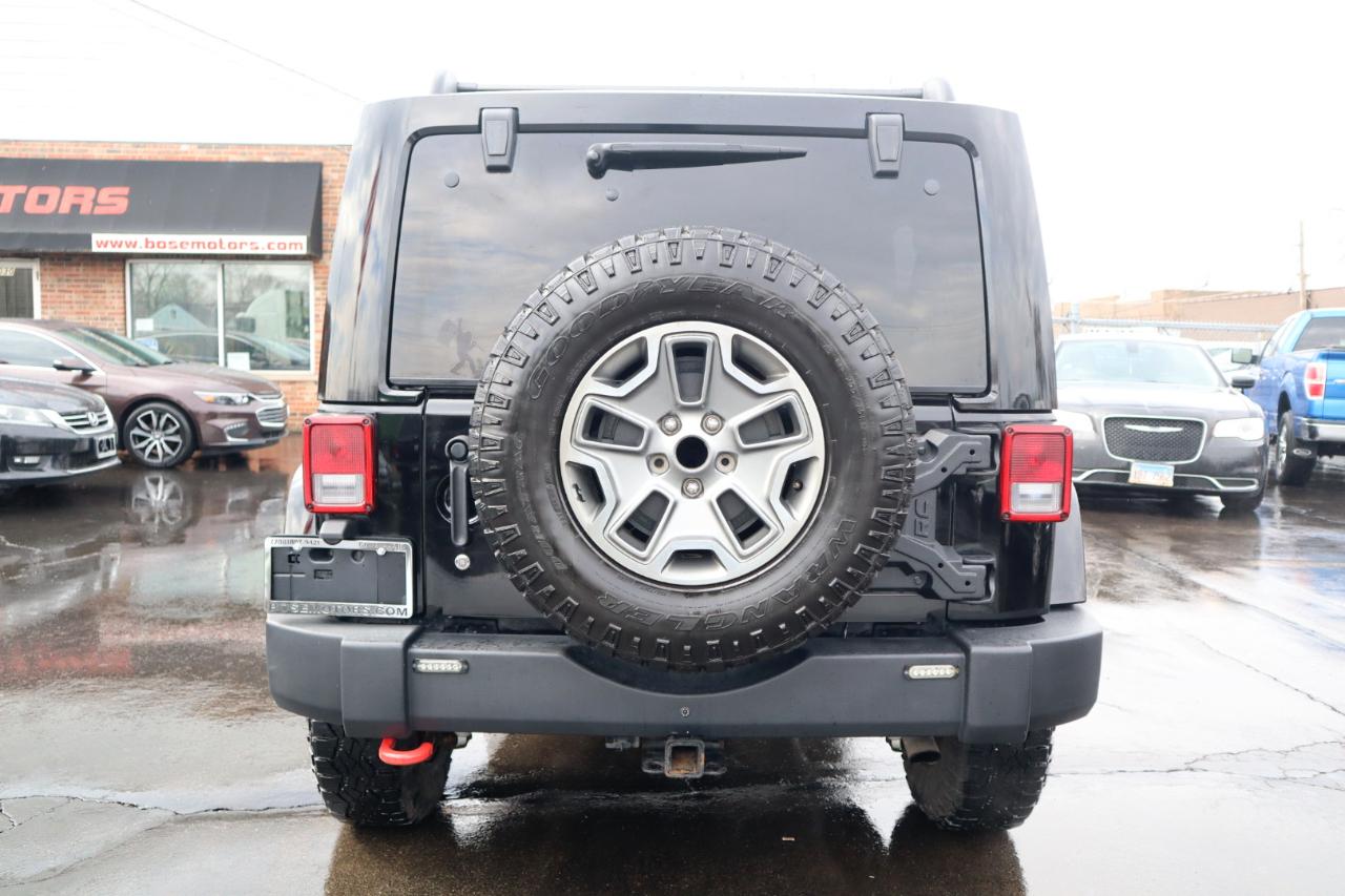 Jeep Wrangler Unlimited Sahara 4WD 2014