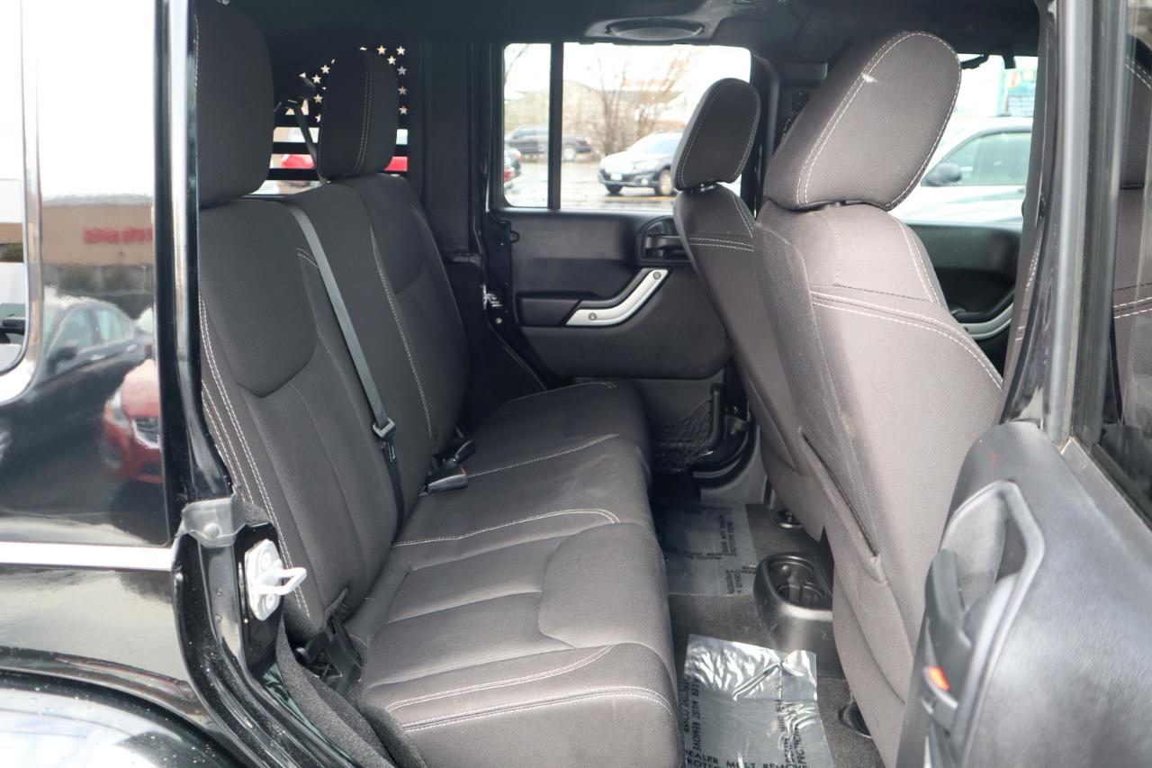 Jeep Wrangler Unlimited Sahara 4WD 2014