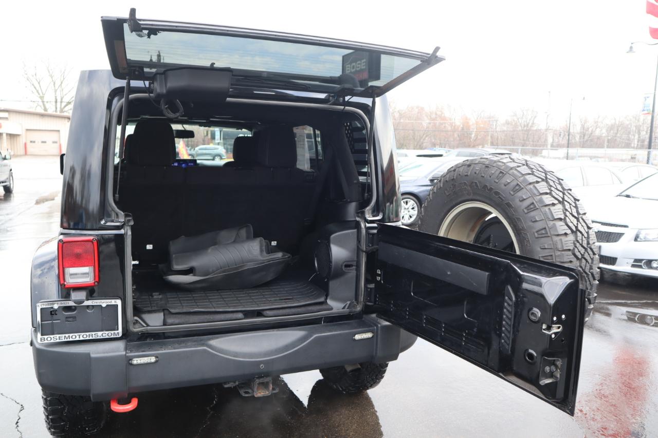 Jeep Wrangler Unlimited Sahara 4WD 2014