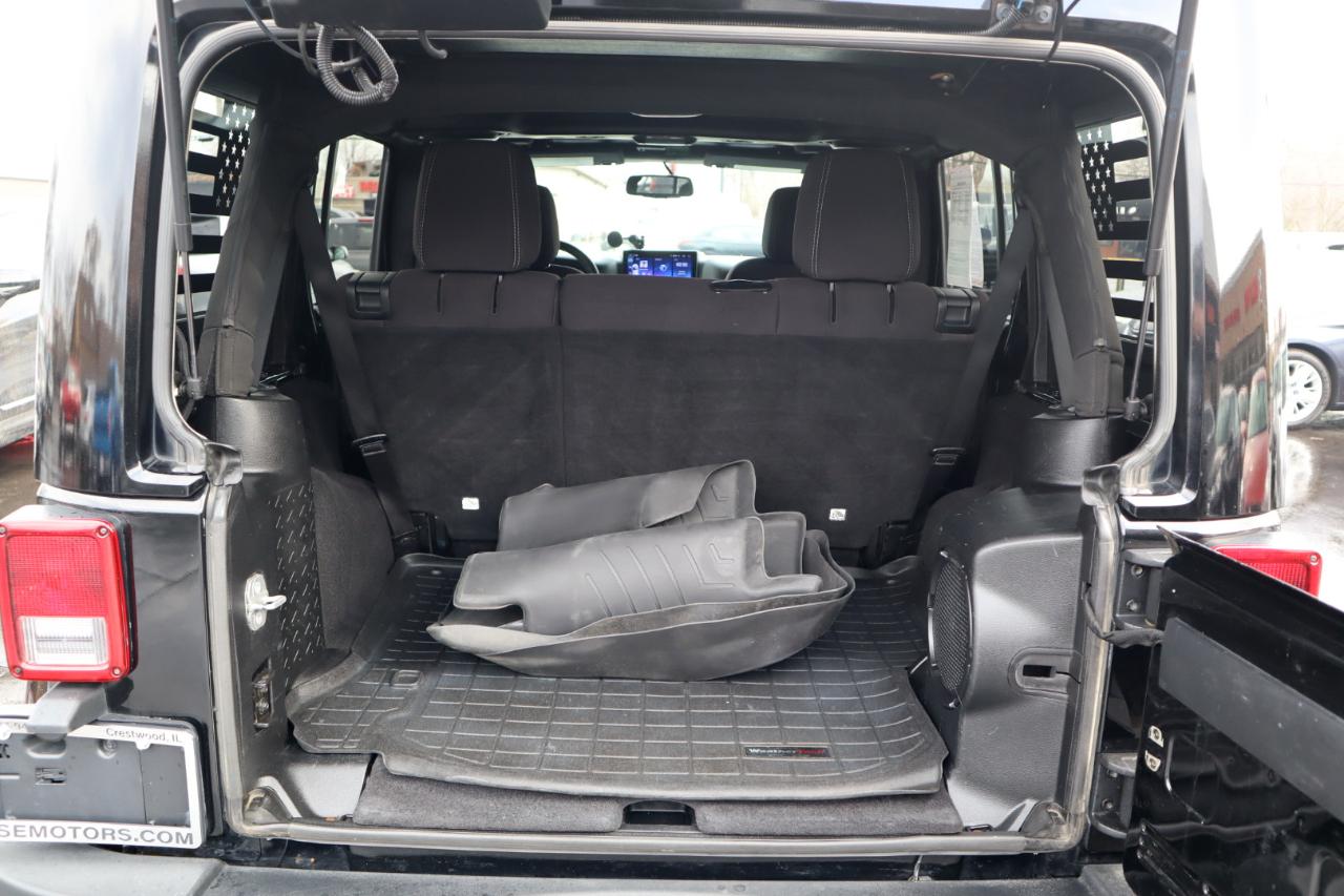 Jeep Wrangler Unlimited Sahara 4WD 2014