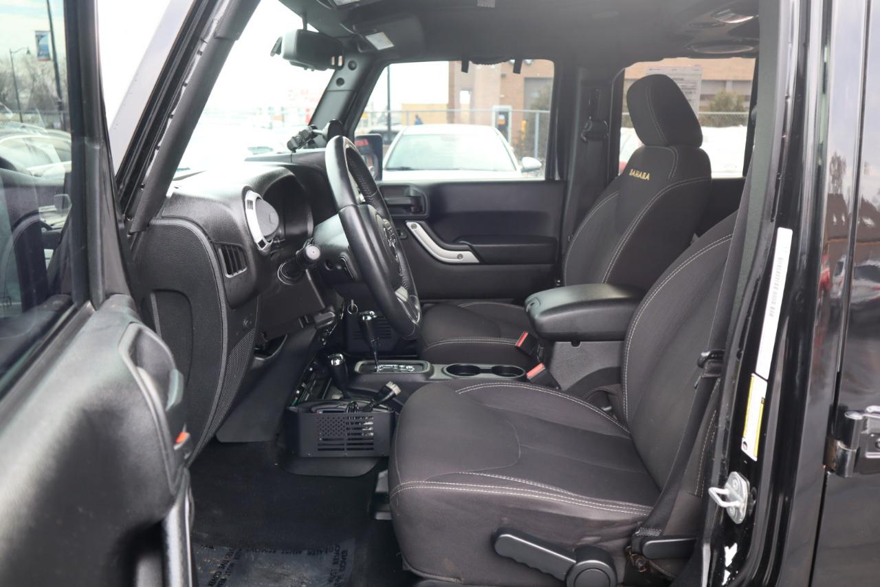 Jeep Wrangler Unlimited Sahara 4WD 2014