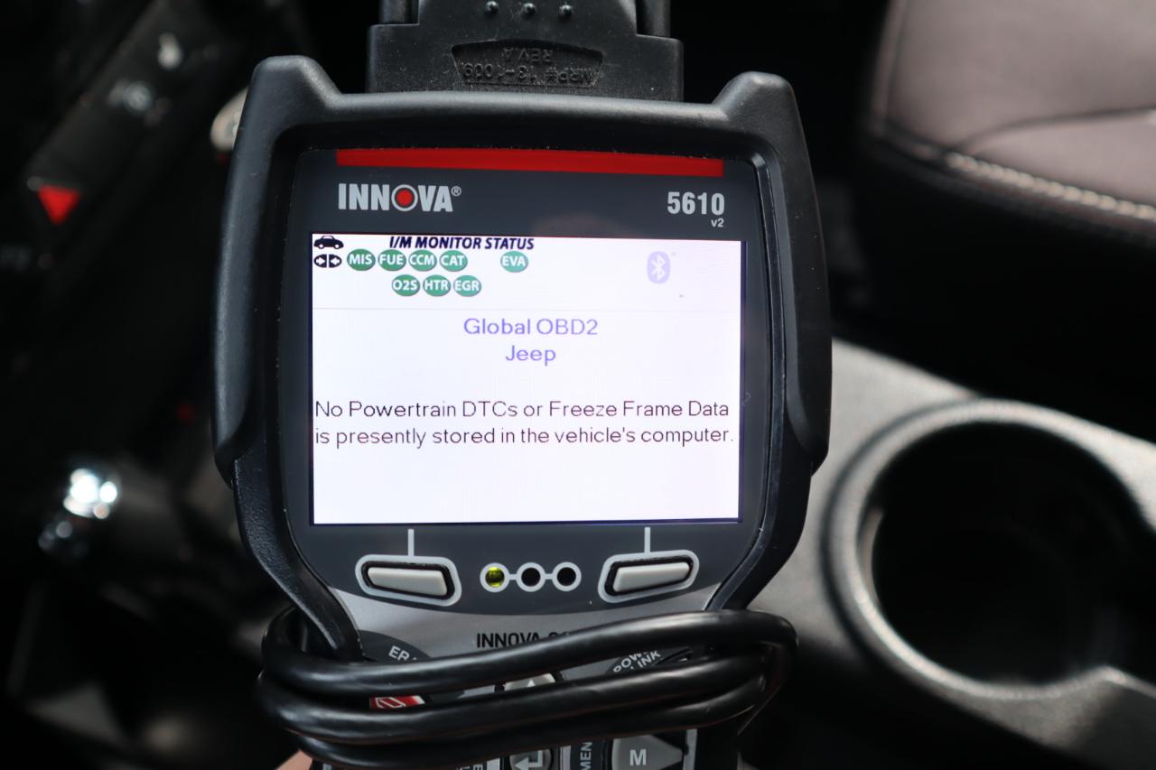 Jeep Wrangler Unlimited Sahara 4WD 2014