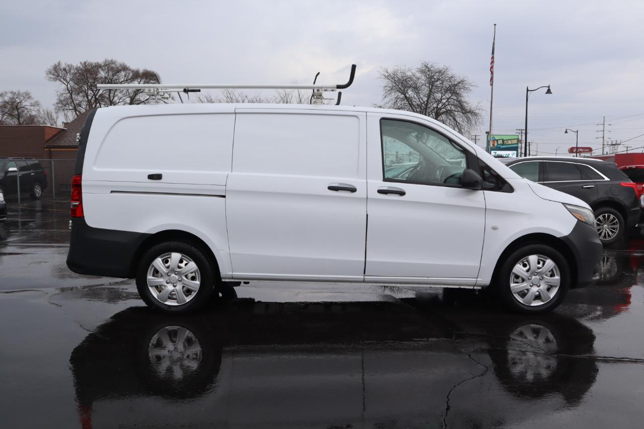 Mercedes-Benz Metris Cargo Van 2016