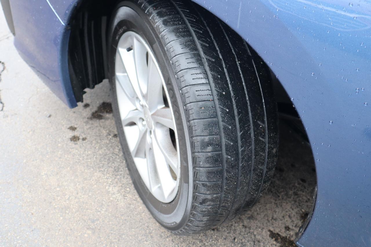 Subaru Impreza 2.0i Premium 5-Door w/All Weather Package 2014