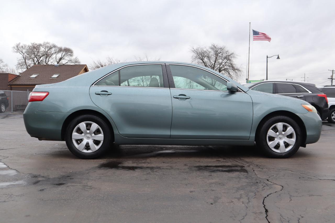 Toyota Camry LE 4D Sedan 2007