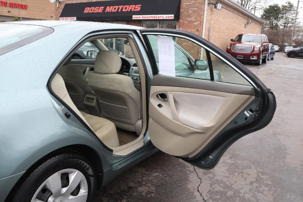 Toyota Camry LE 4D Sedan 2007