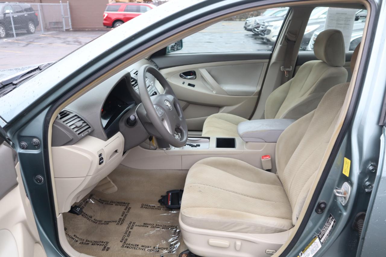 Toyota Camry LE 4D Sedan 2007