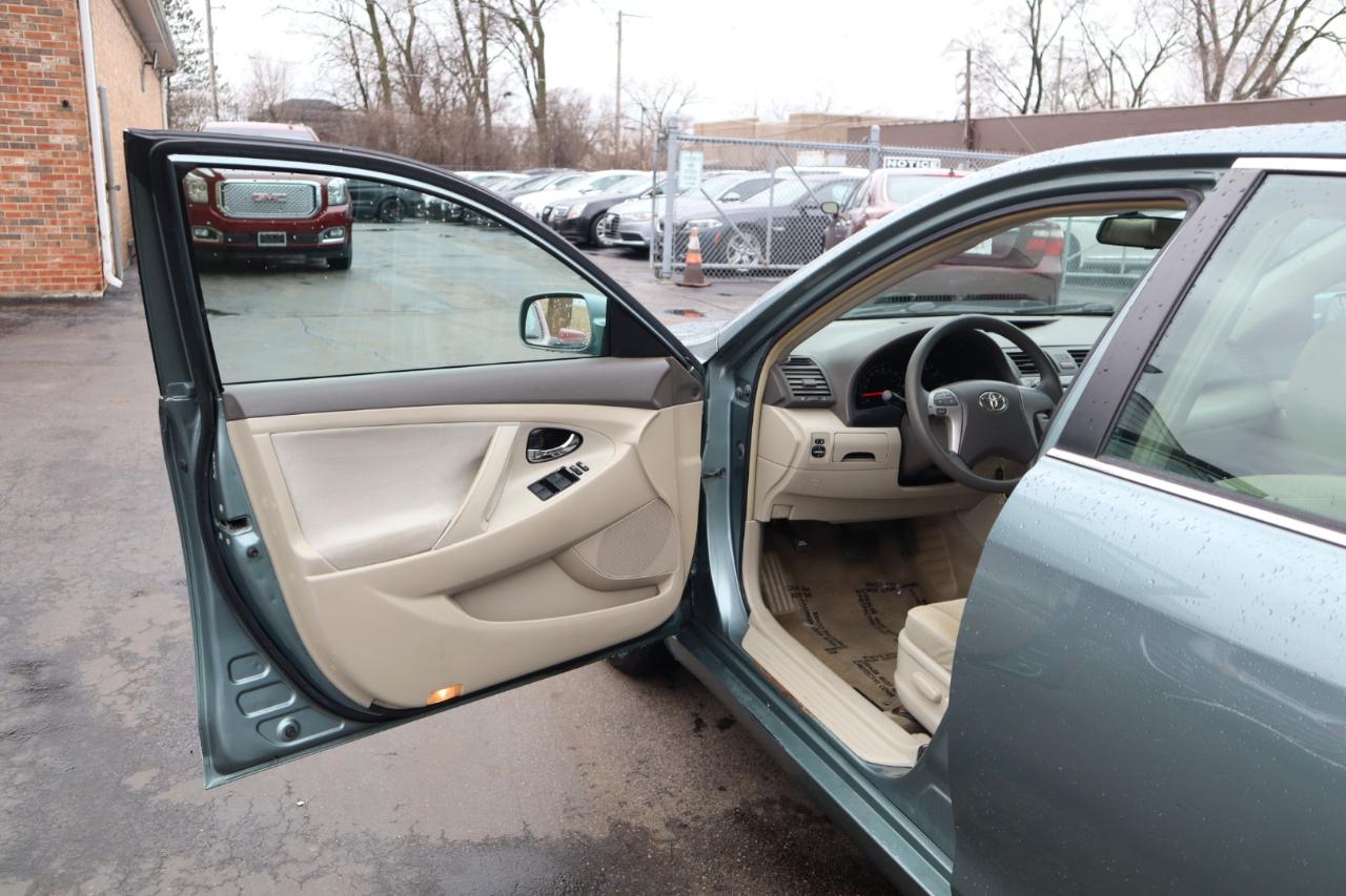 Toyota Camry LE 4D Sedan 2007