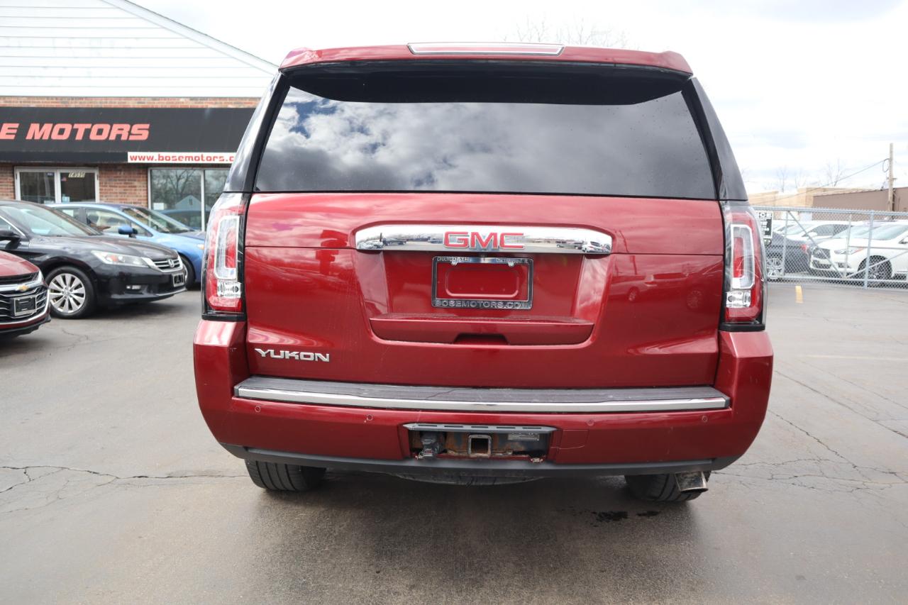 GMC Yukon Denali 4WD 2016