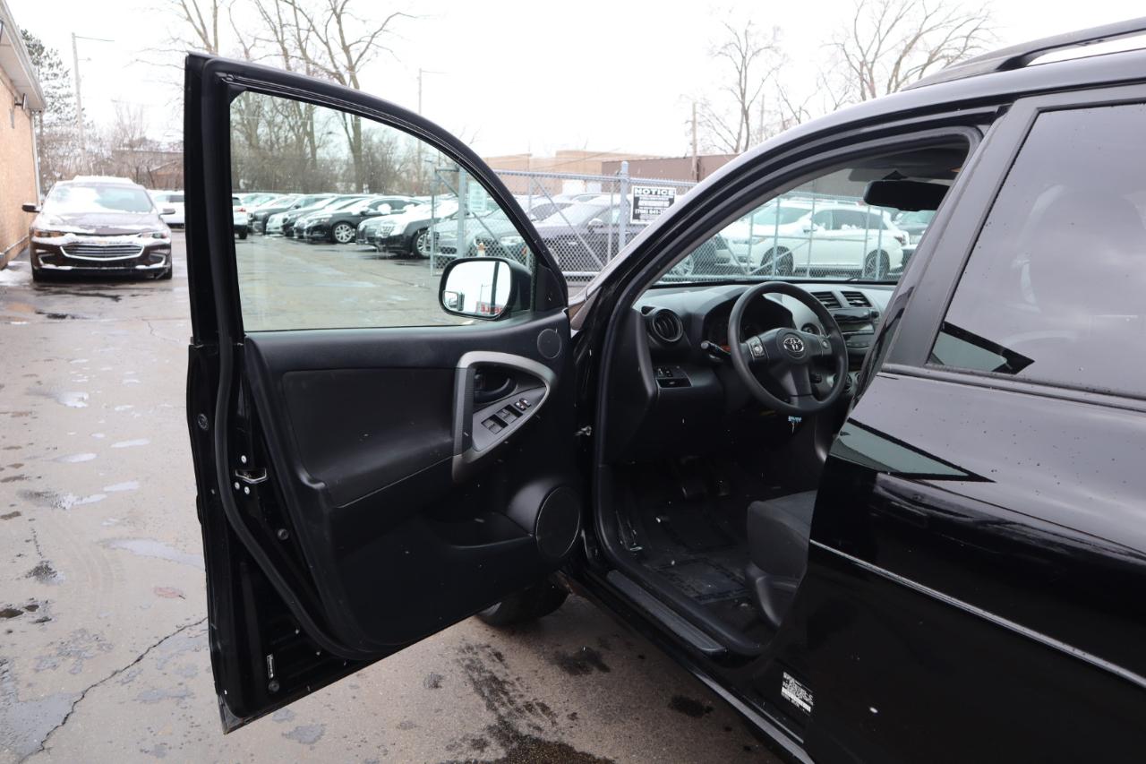 Toyota RAV4 Sport I4 4WD 2010