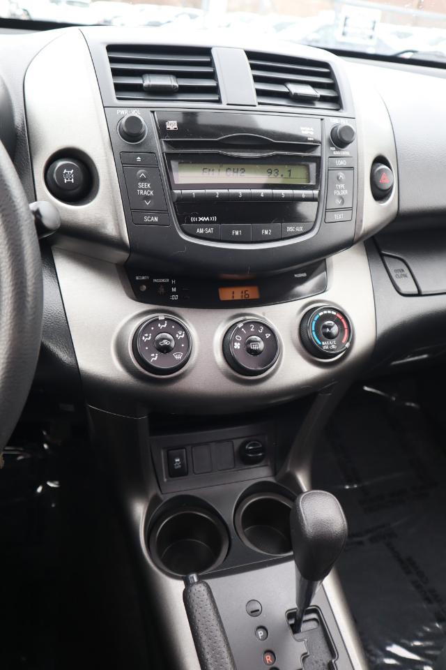 Toyota RAV4 Sport I4 4WD 2010