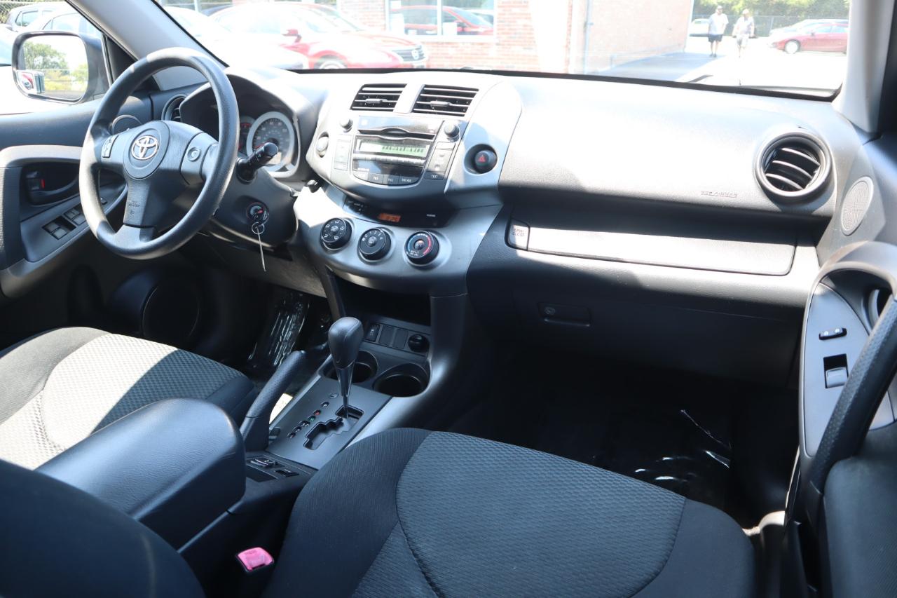Toyota RAV4 Sport I4 4WD 2010