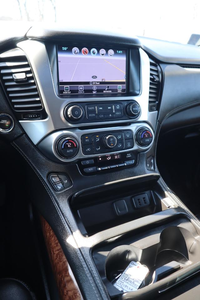 Chevrolet Suburban Premier 4WD 2017