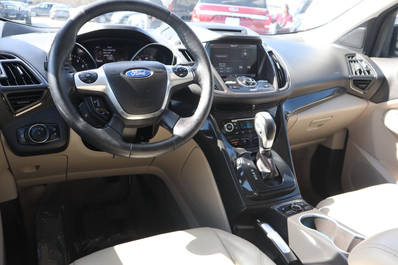 Ford Escape Titanium FWD 2015