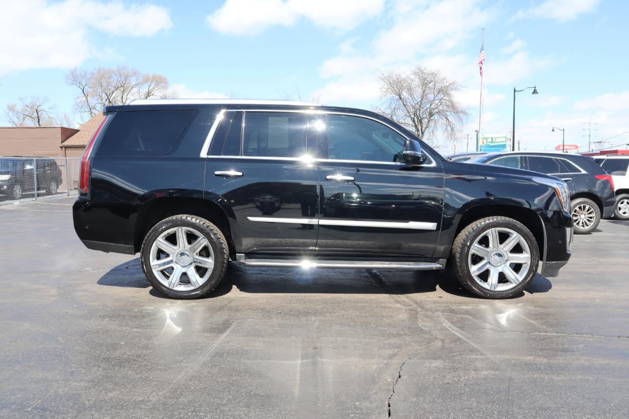 Cadillac Escalade Luxury 2WD 2020