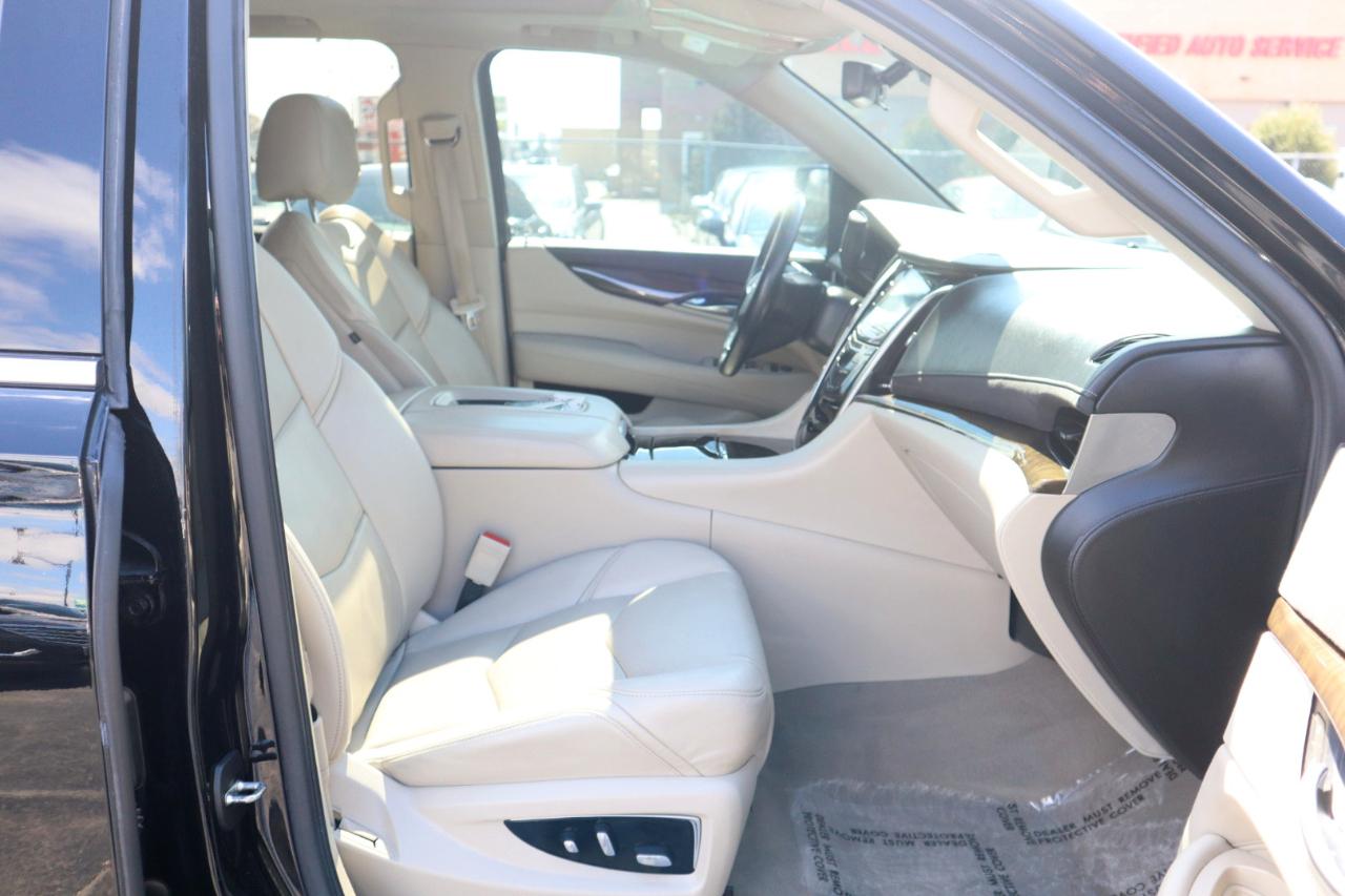 Cadillac Escalade Luxury 2WD 2020