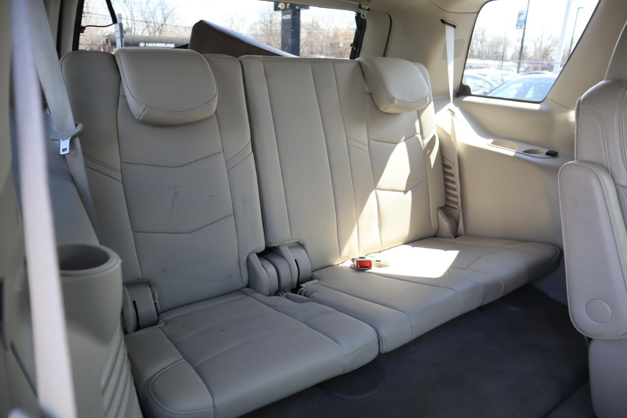 Cadillac Escalade Luxury 2WD 2020