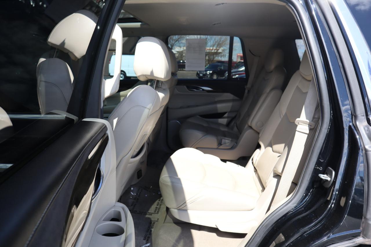 Cadillac Escalade Luxury 2WD 2020