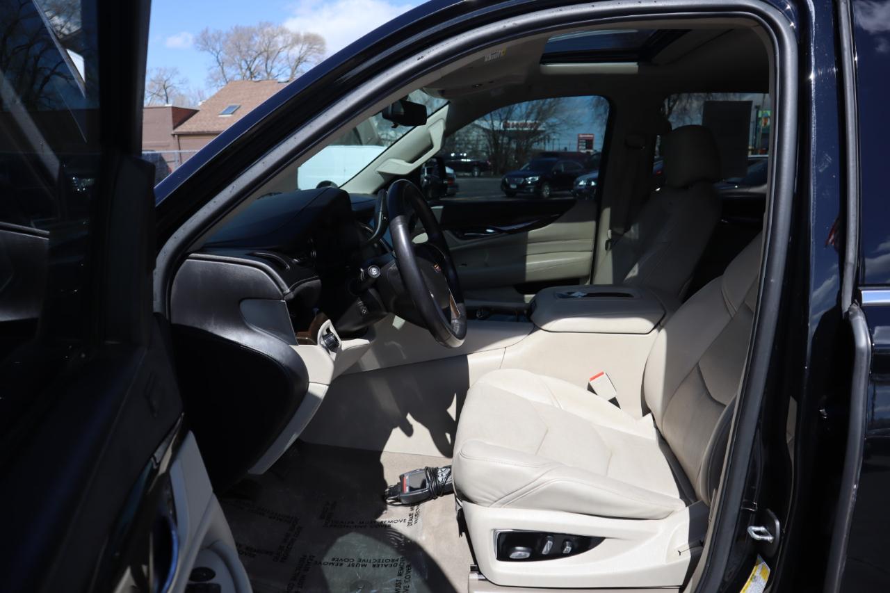 Cadillac Escalade Luxury 2WD 2020